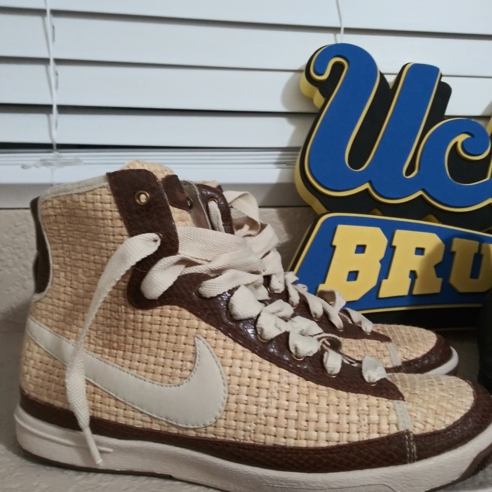 Nike Blazer shoes (size in women's)